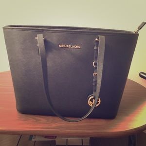 Michael Kors Jet Set Travel bag